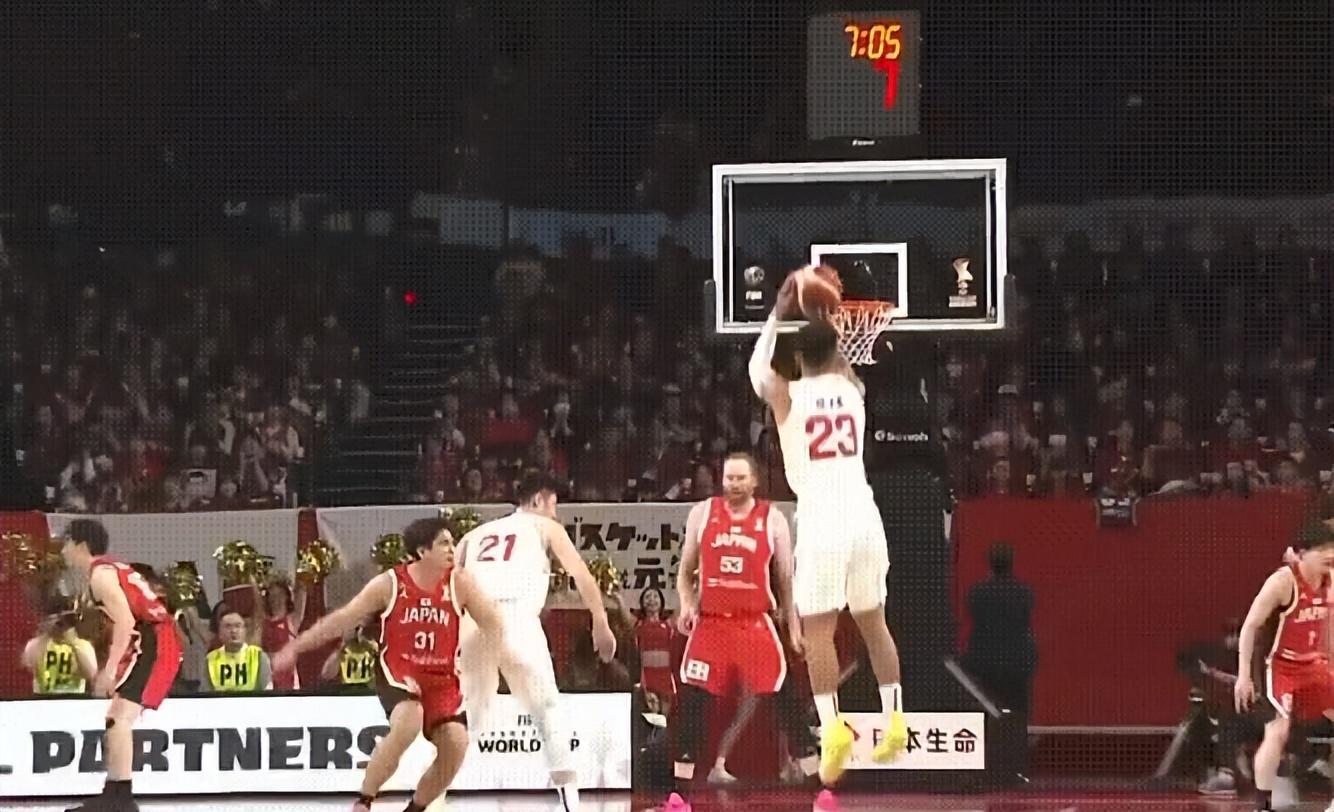 麻将胡了-猛男落泪！贺希宁真挚发言令人动容 名记直言两关键三分当记头功